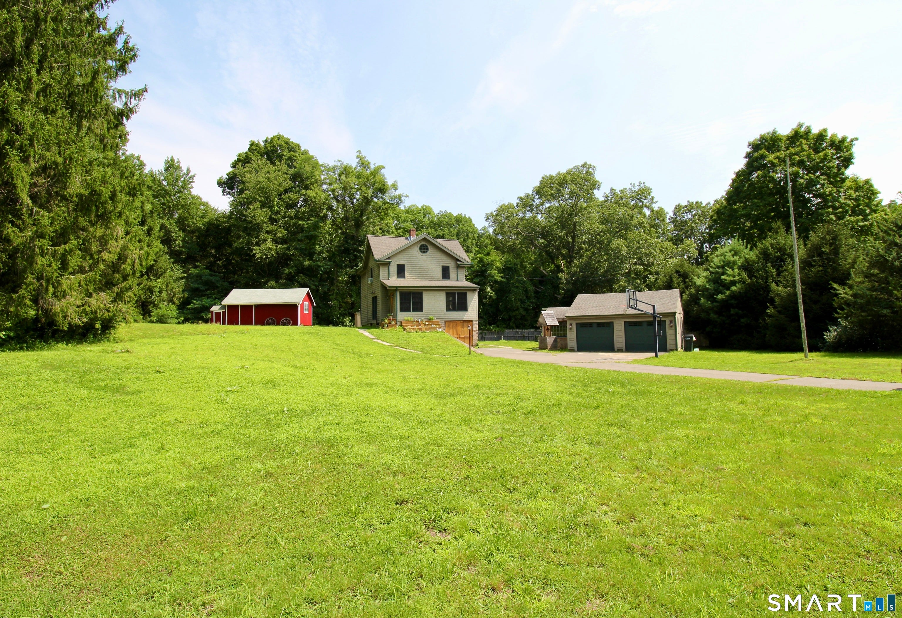 28 Deep Hollow Road