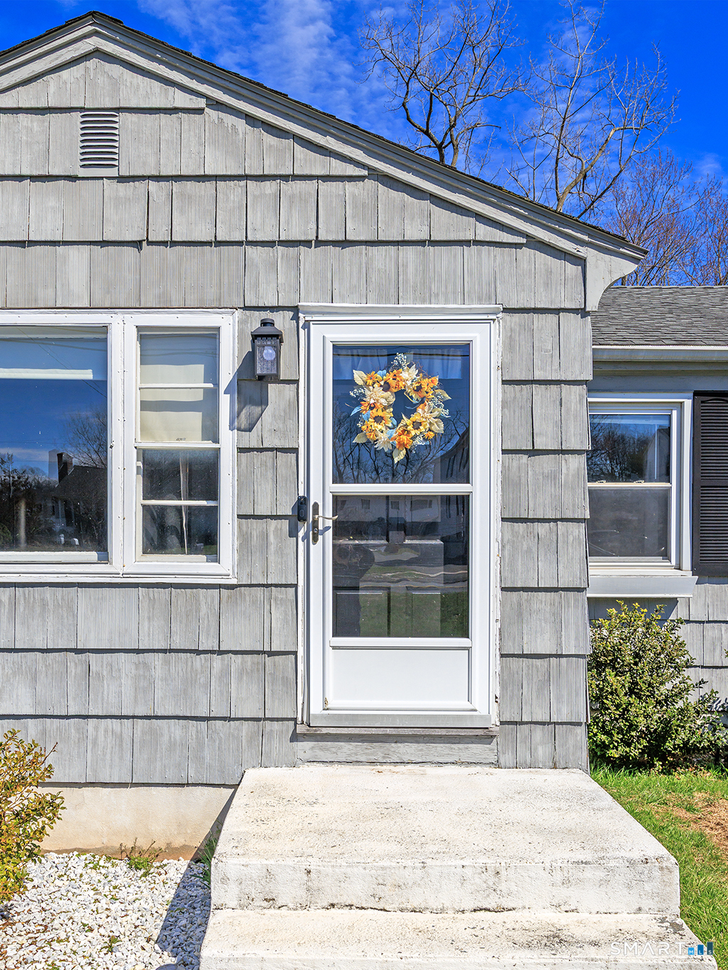 252 Middletown Avenue