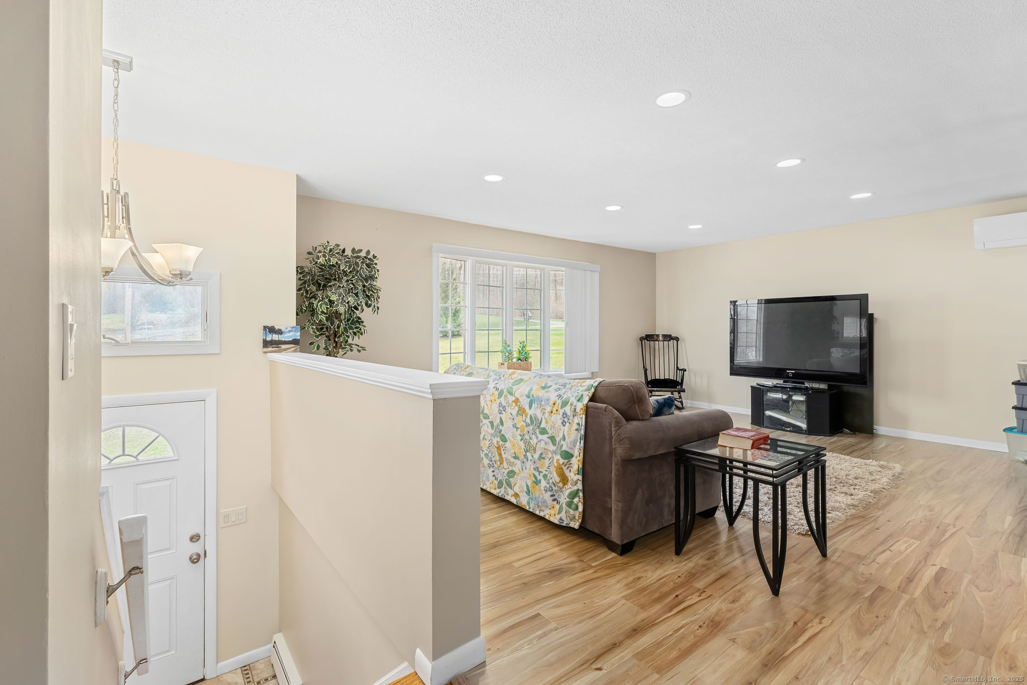 18 Stein Road, Ellington, Connecticut image 2