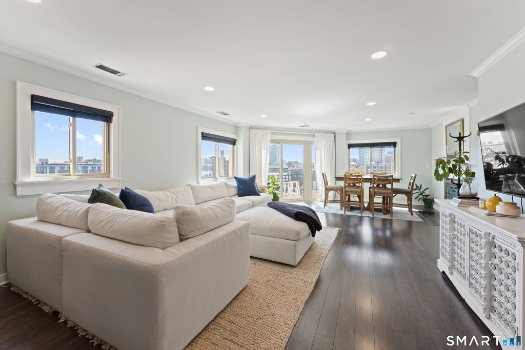 Photo of 104 North Street #804, Stamford, CT 06902 (MLS # 24169335)