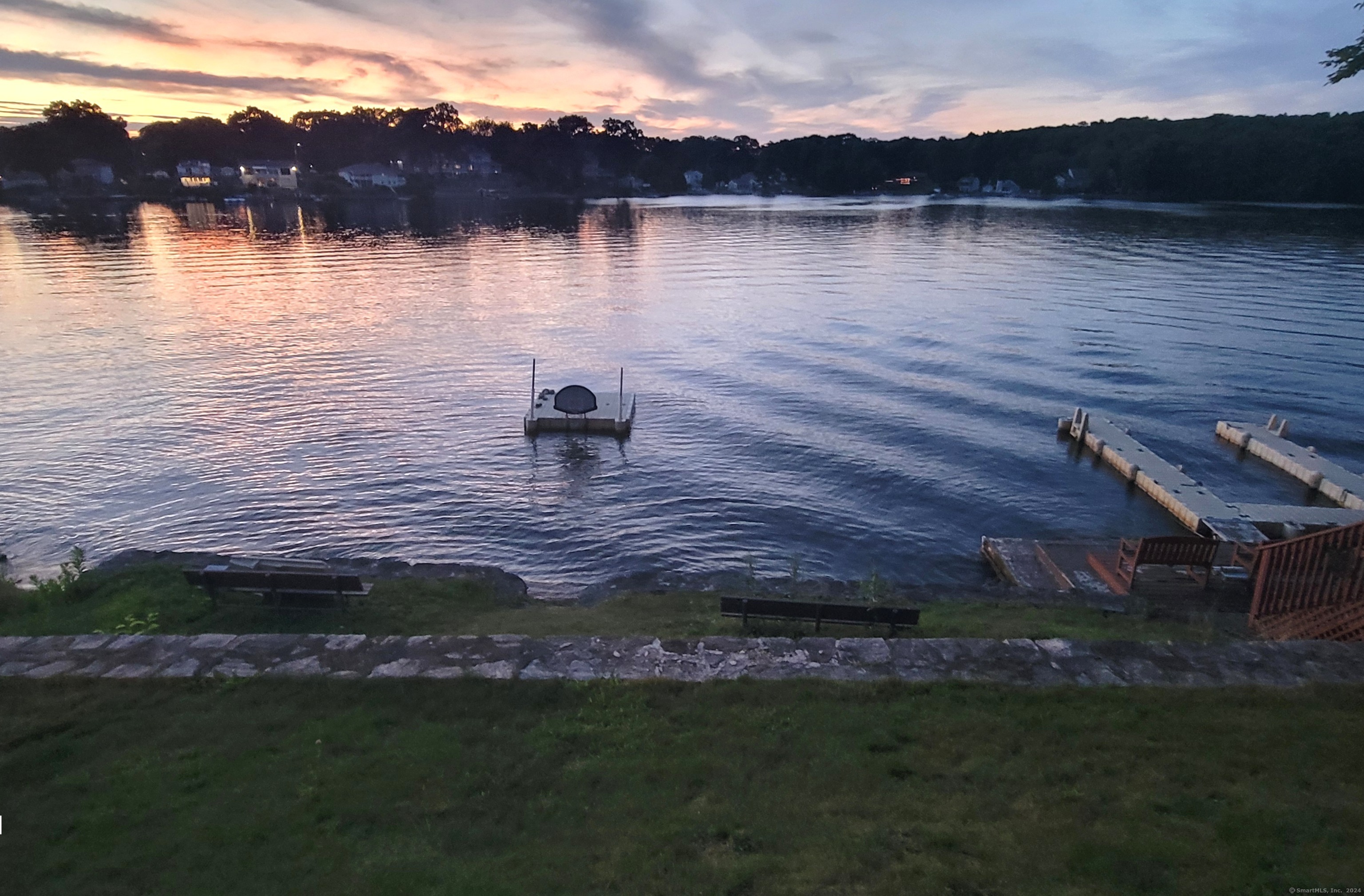 44 Laurel Point Drive, Montville, Connecticut image 6