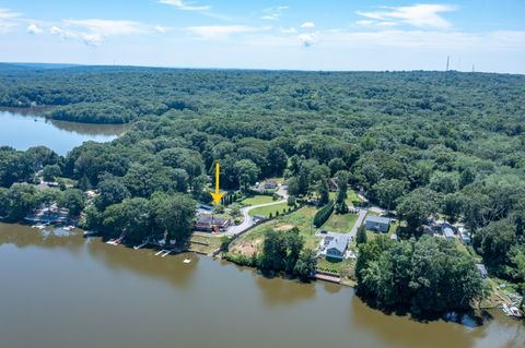 44 Laurel Point Drive Montville CT 06370