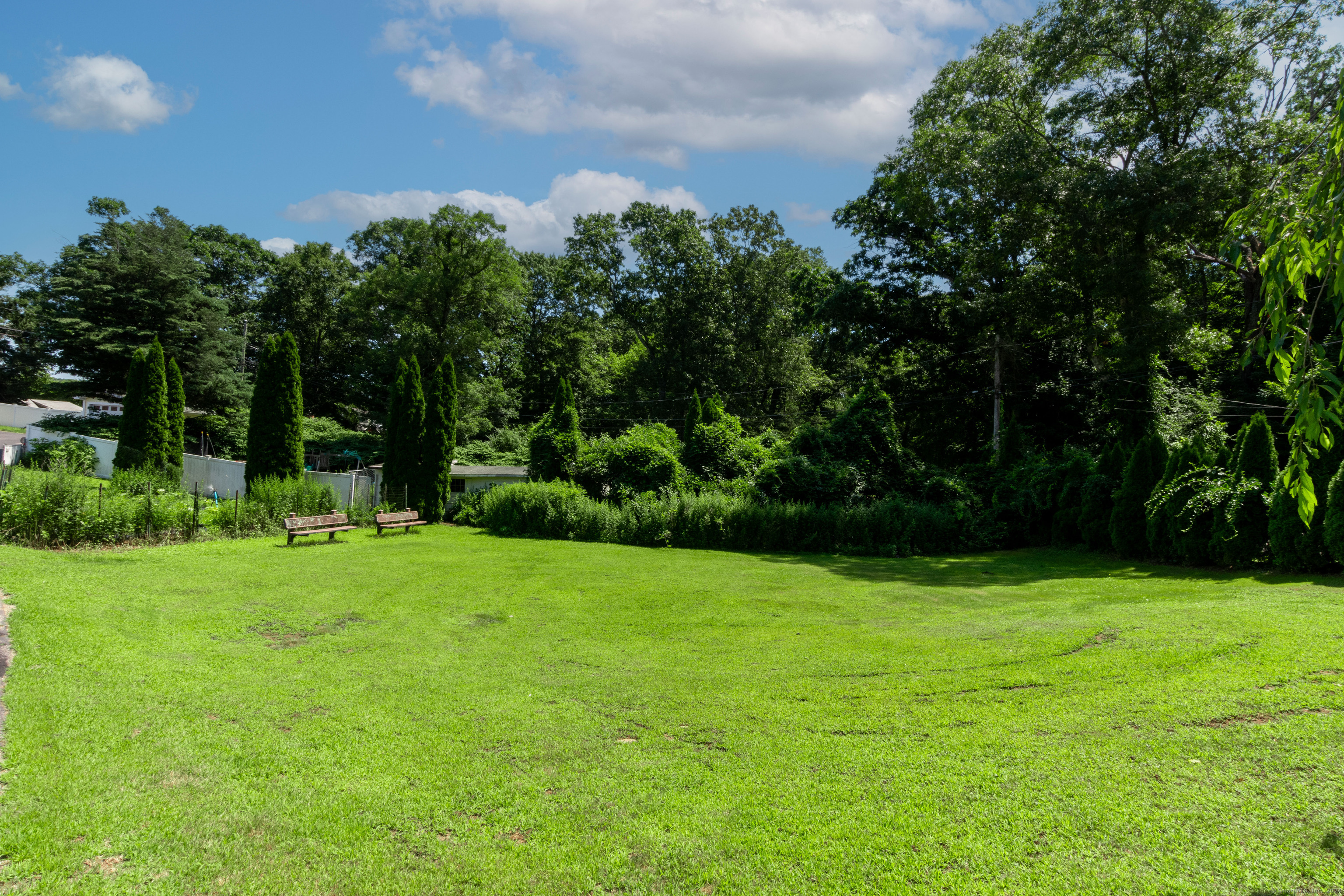 44 Laurel Point Drive, Montville, Connecticut image 19