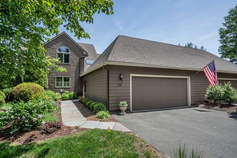 35 Saddle Ridge 35 Bloomfield CT 06002