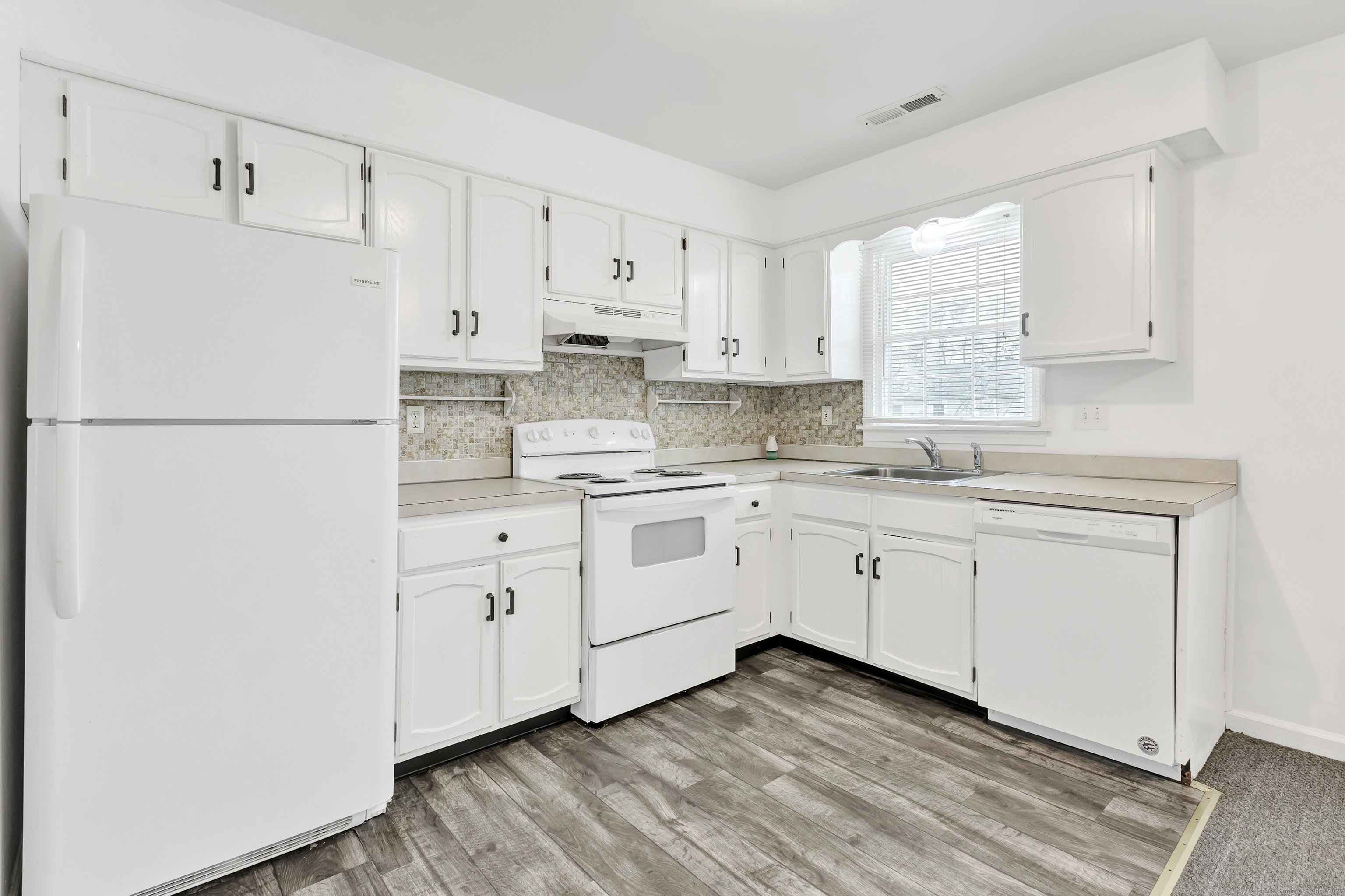 105 Carriage Path South 105