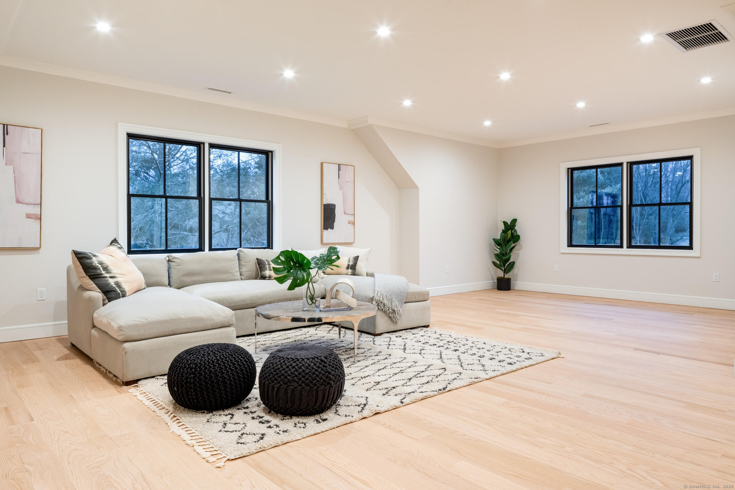 Greenwich, Connecticut 06831, United States, 8 Bedrooms Bedrooms, ,12 BathroomsBathrooms,Residential,Active,92860