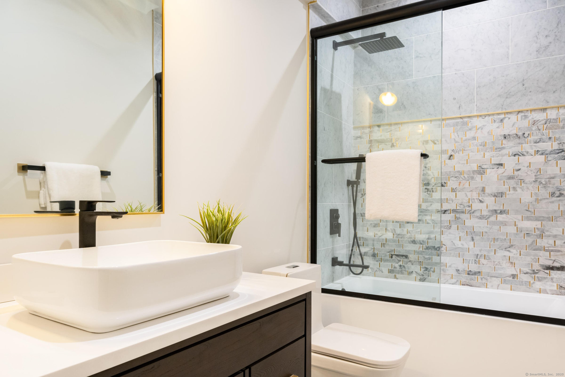 Greenwich, Connecticut 06831, United States, 8 Bedrooms Bedrooms, ,12 BathroomsBathrooms,Residential,Active,92860