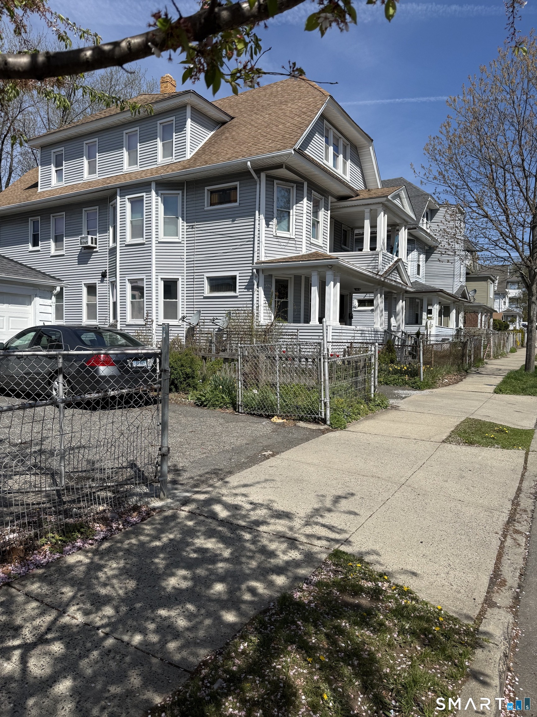739-743 Brooks Street