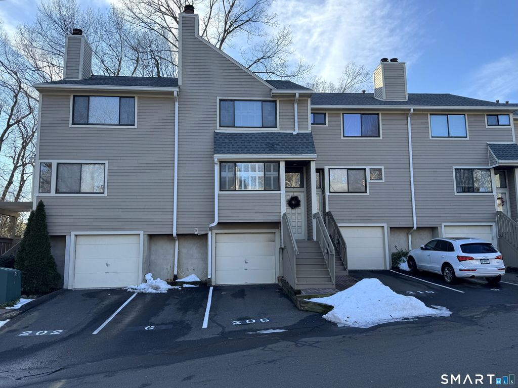 Photo of 206 Sunrise Hill Road #206, Norwalk, CT 06851 (MLS # 24147417)