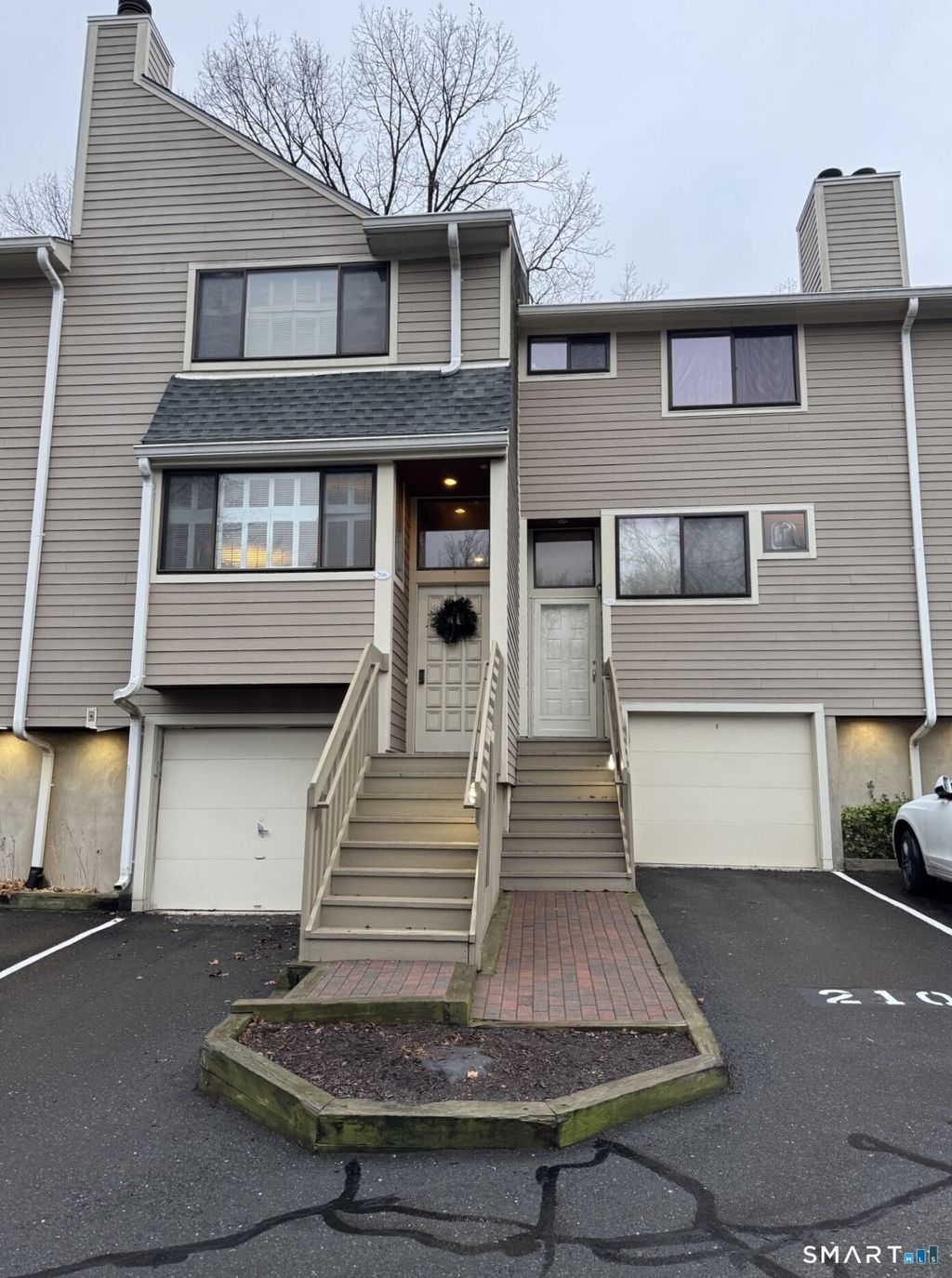 Photo of 206 Sunrise Hill Road #206, Norwalk, CT 06851 (MLS # 24147417)