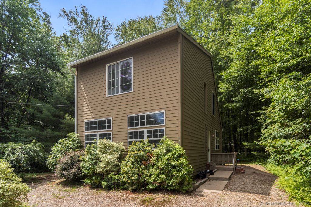 145 Lakeside Drive
