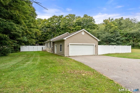 Photo of 9 Sunnyside East Rd Extension, Norwich, CT 06360 (MLS # 24207162)