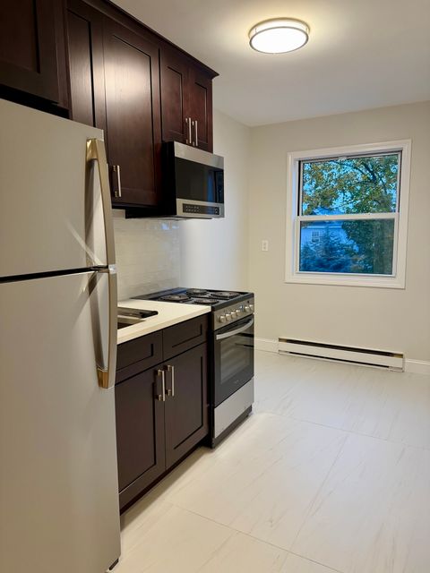 Tiny photo for 105 Cleveland Avenue #A4, Bridgeport, CT 06606 (MLS # 24156283)