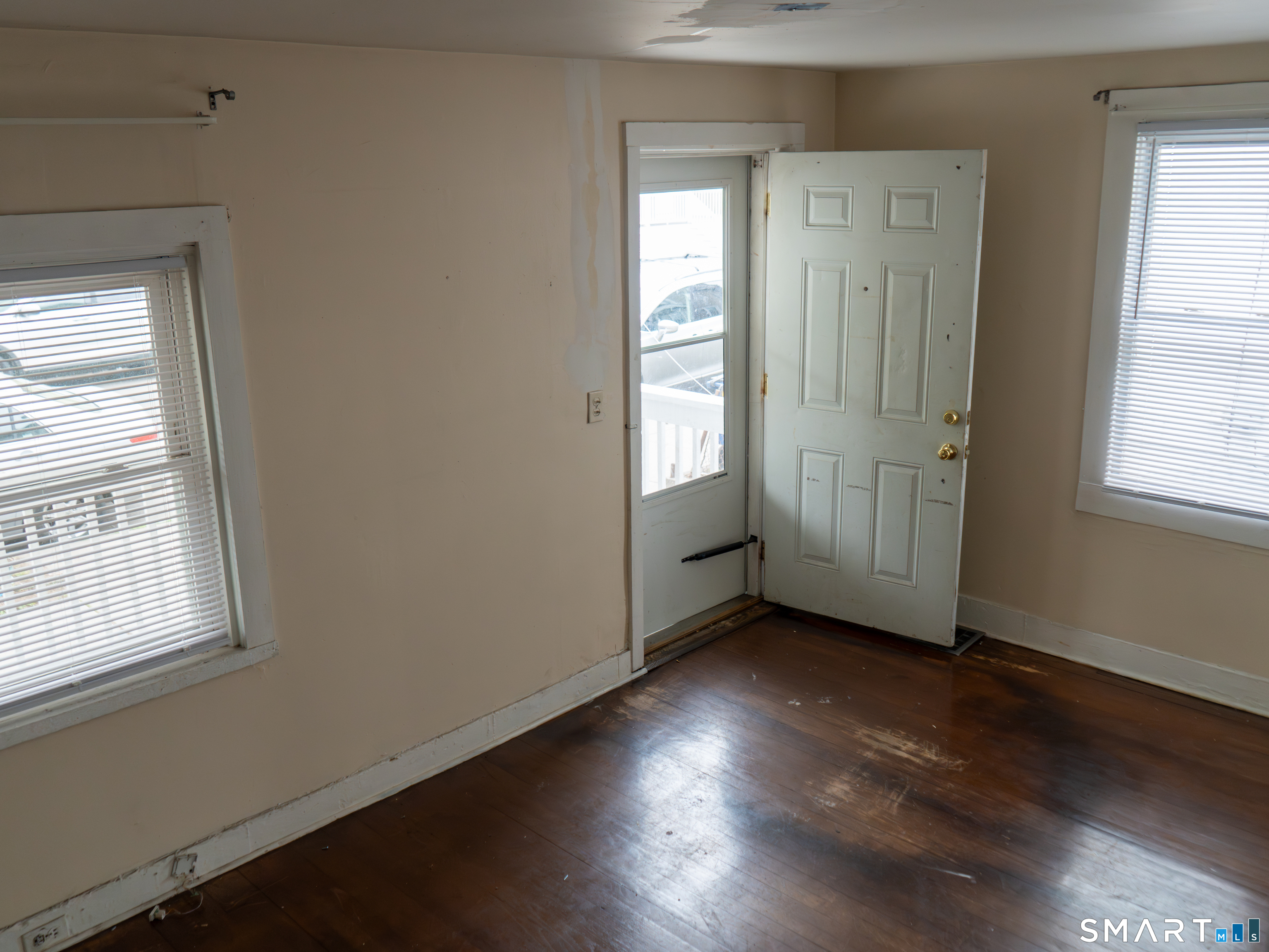 406 Poplar Street