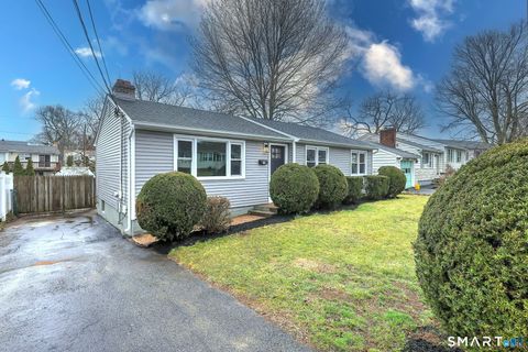 19 Harding Avenue West Haven CT 06516