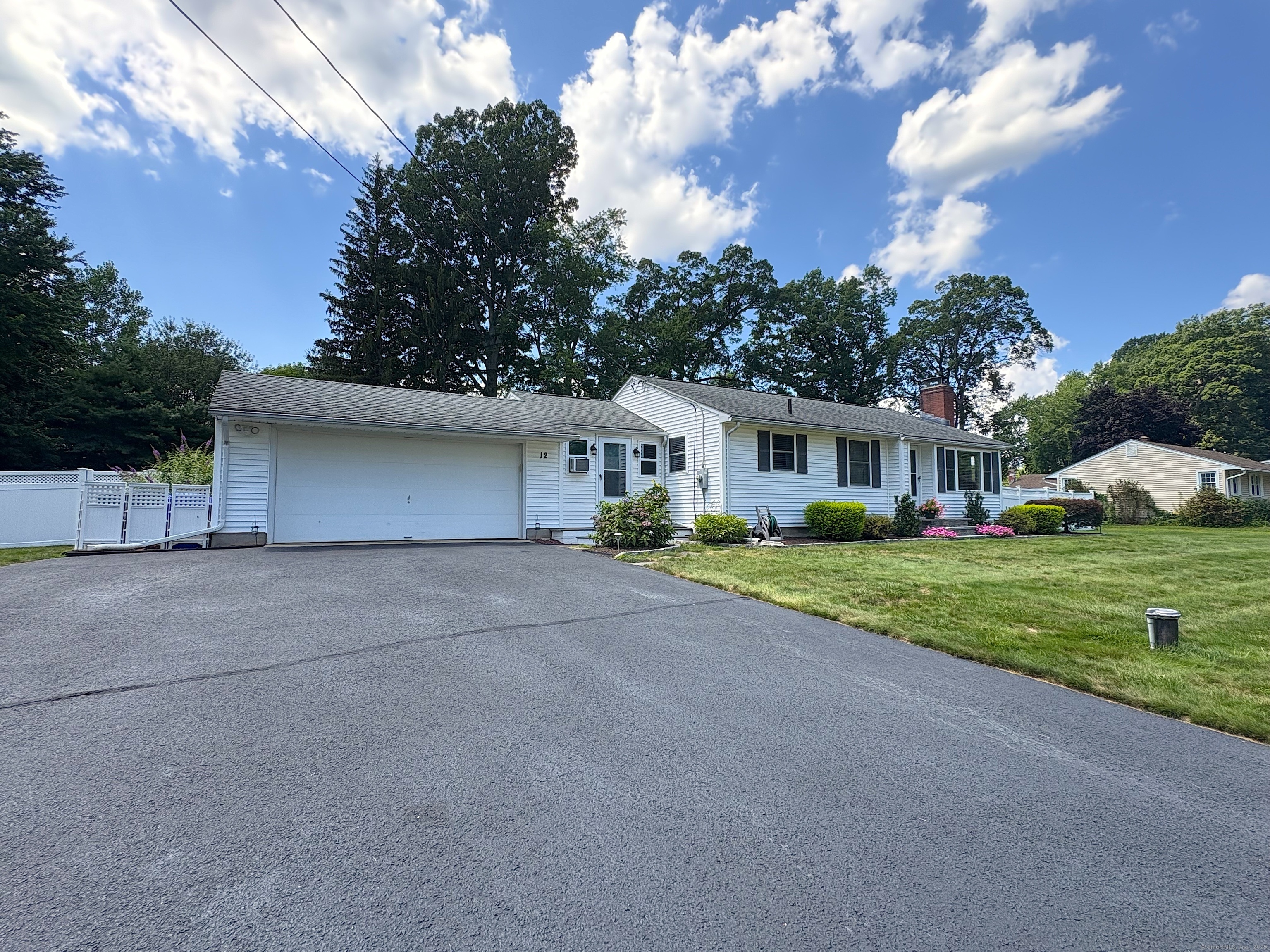12 Shady Oak Drive