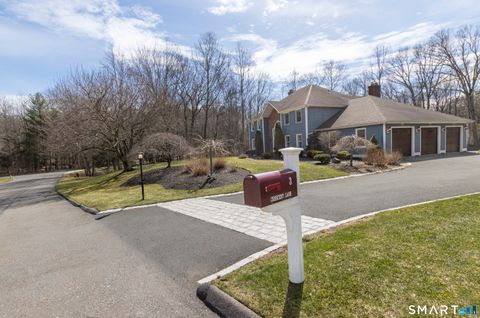 Tiny photo for 3 Crescent Lane, Trumbull, CT 06611 (MLS # 24149038)