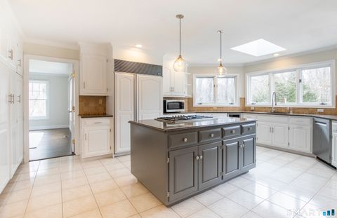 Tiny photo for 3 Crescent Lane, Trumbull, CT 06611 (MLS # 24149038)