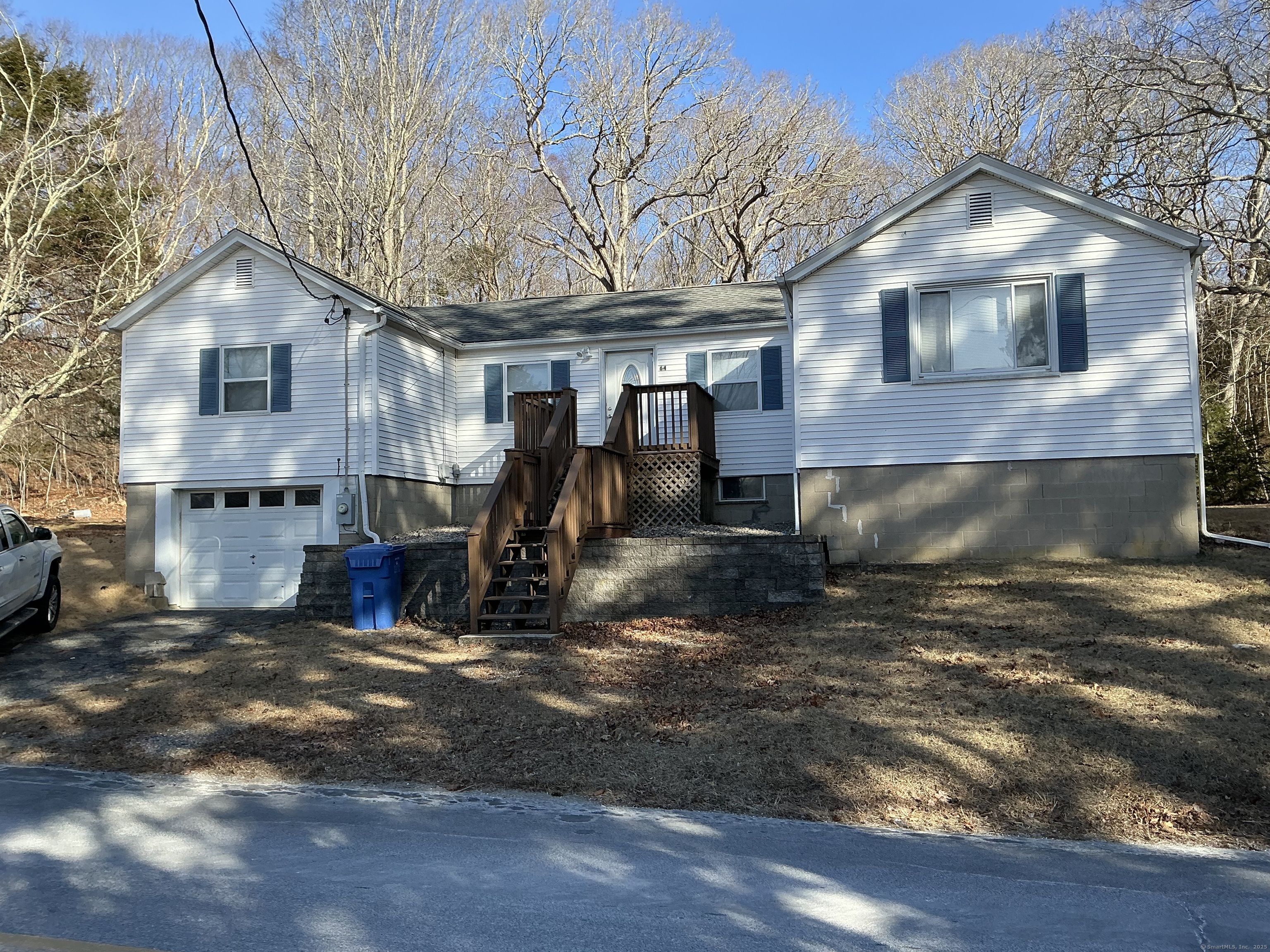 Rental Property at Simpson Lane, Montville, Connecticut - Bedrooms: 3 
Bathrooms: 1 
Rooms: 5  - $2,700 MO.