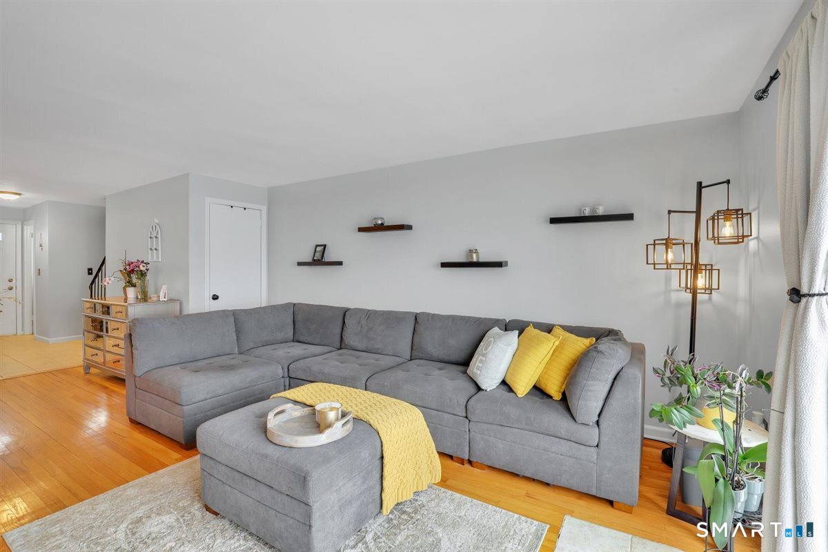 245 Cherry Avenue I12