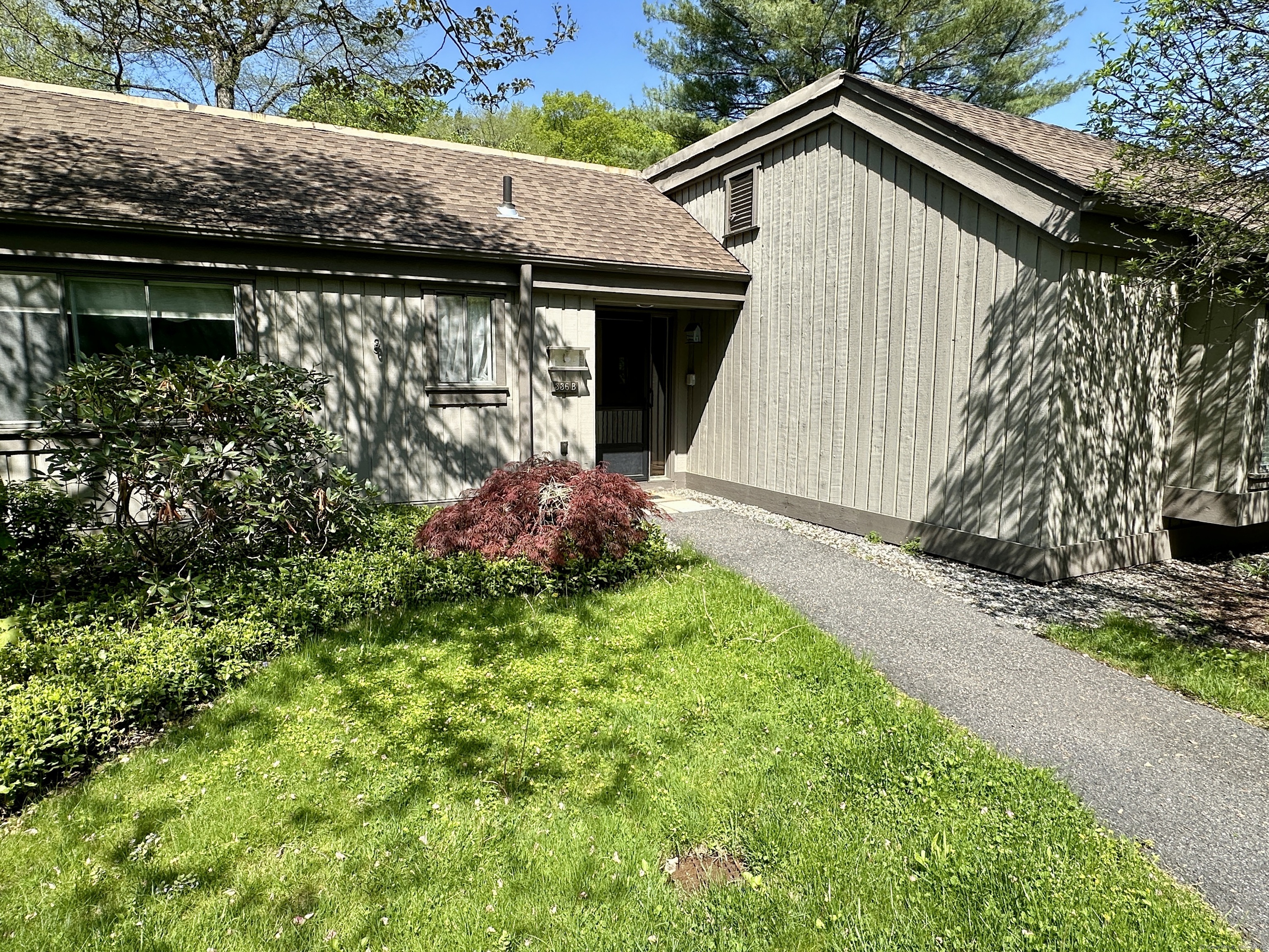 336 Heritage Village B