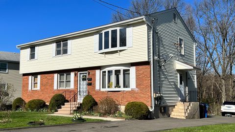 MLS: 24094590