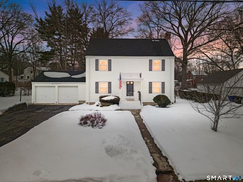 Photo of 56 Craigmoor Road, West Hartford, CT 06107 (MLS # 24153315)