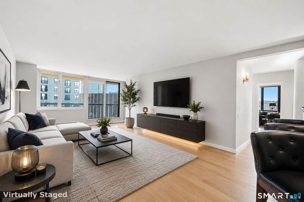 Photo of 25 Forest Street #6L, Stamford, CT 06901 (MLS # 24189192)