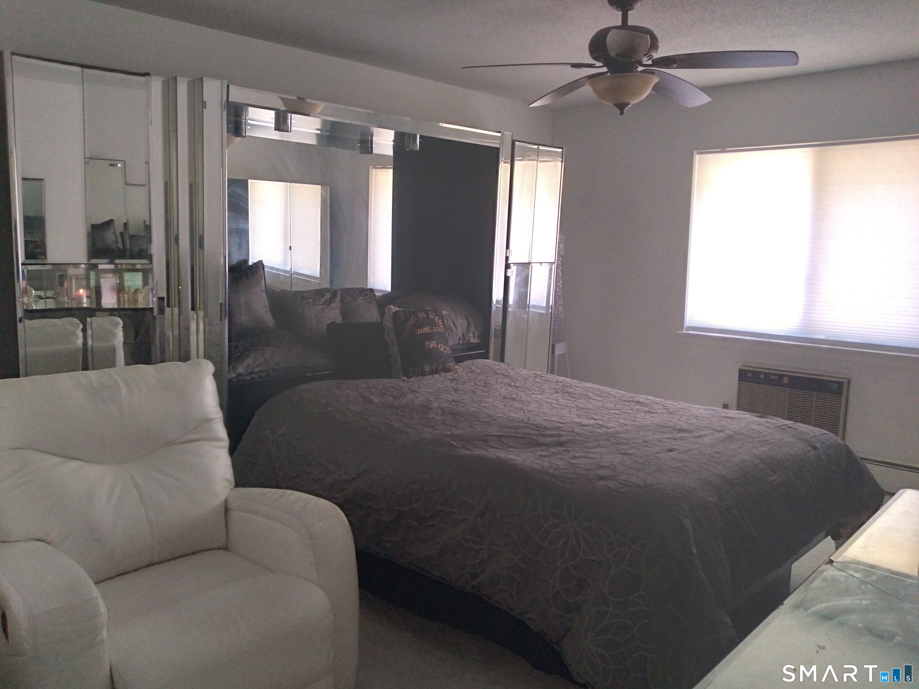 943 High Path Road 943