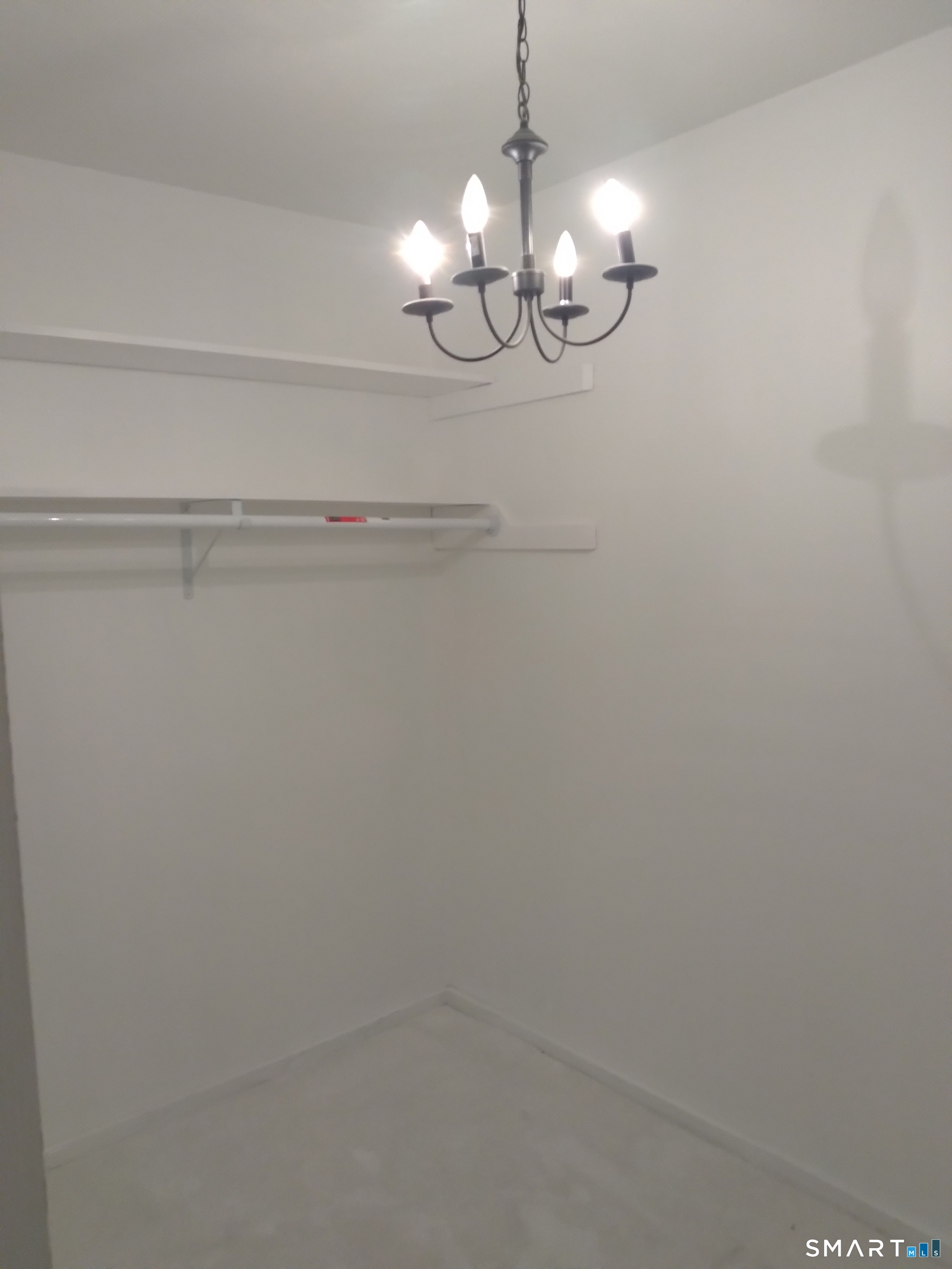 943 High Path Road 943