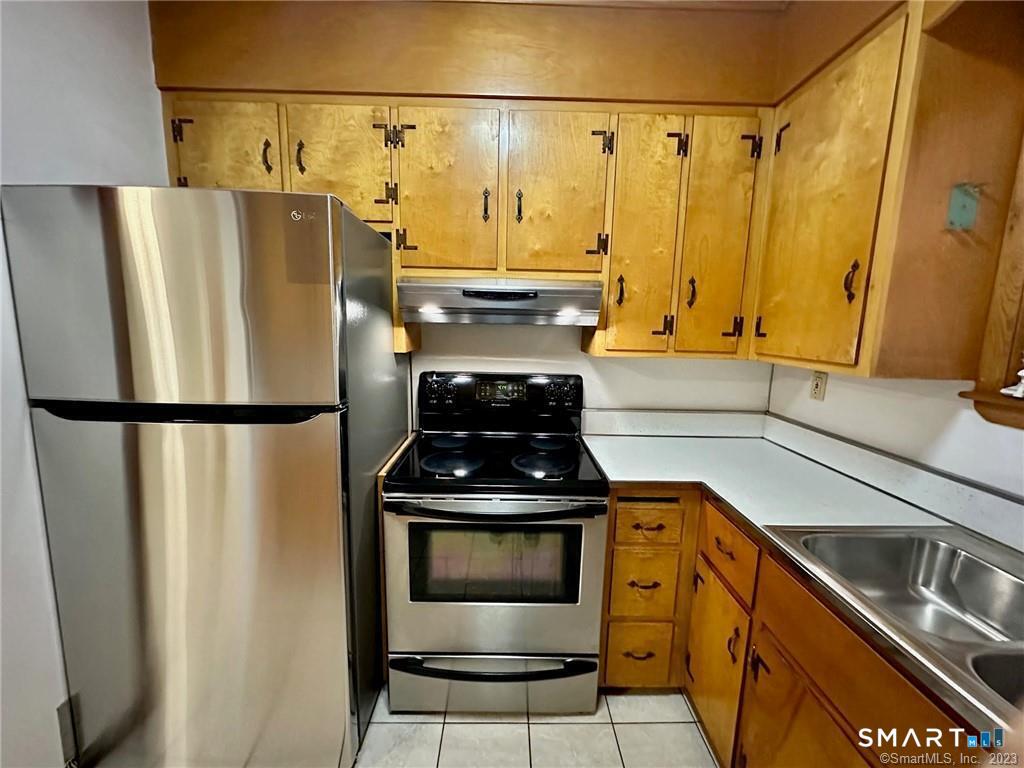 New Britain, Connecticut 06051, United States, 2 Bedrooms Bedrooms, ,1 BathroomBathrooms,Residential,Active,253870