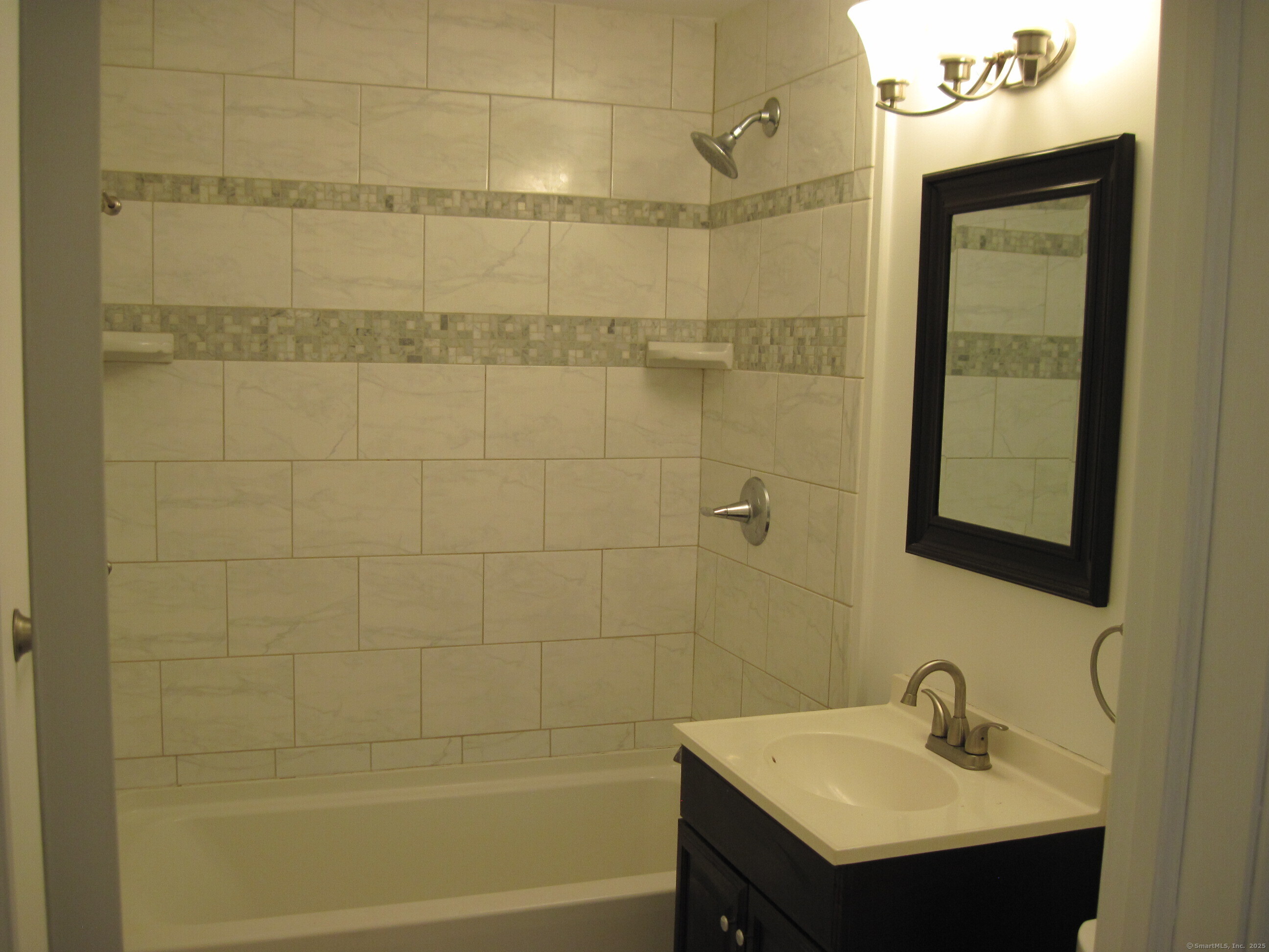 138 Park Street #APT B1, Manchester, Connecticut image 28