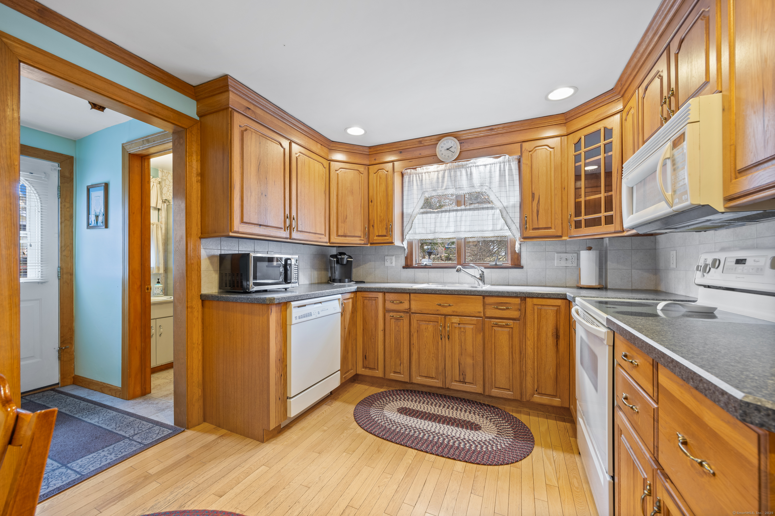 713 Whittemore Road, Middlebury, Connecticut image 13