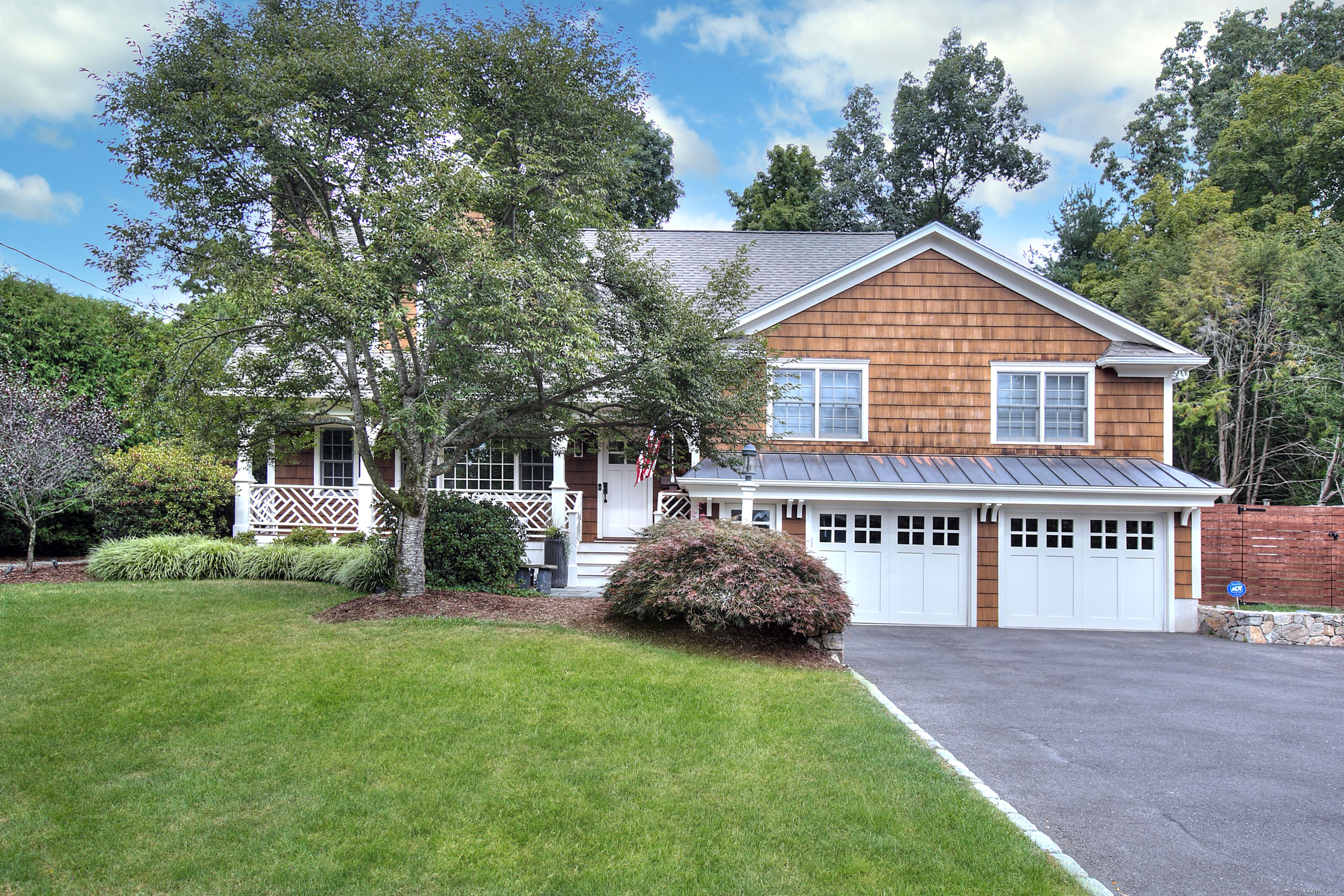 Property for Sale at Juniper Road, Westport, Connecticut - Bedrooms: 4 
Bathrooms: 5 
Rooms: 9  - $2,449,000