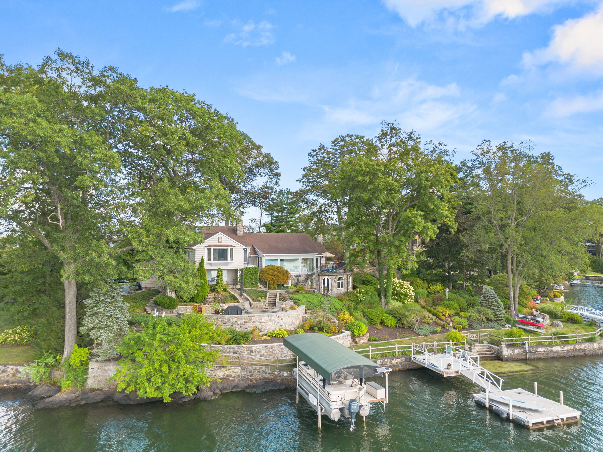 142 Lake Drive South