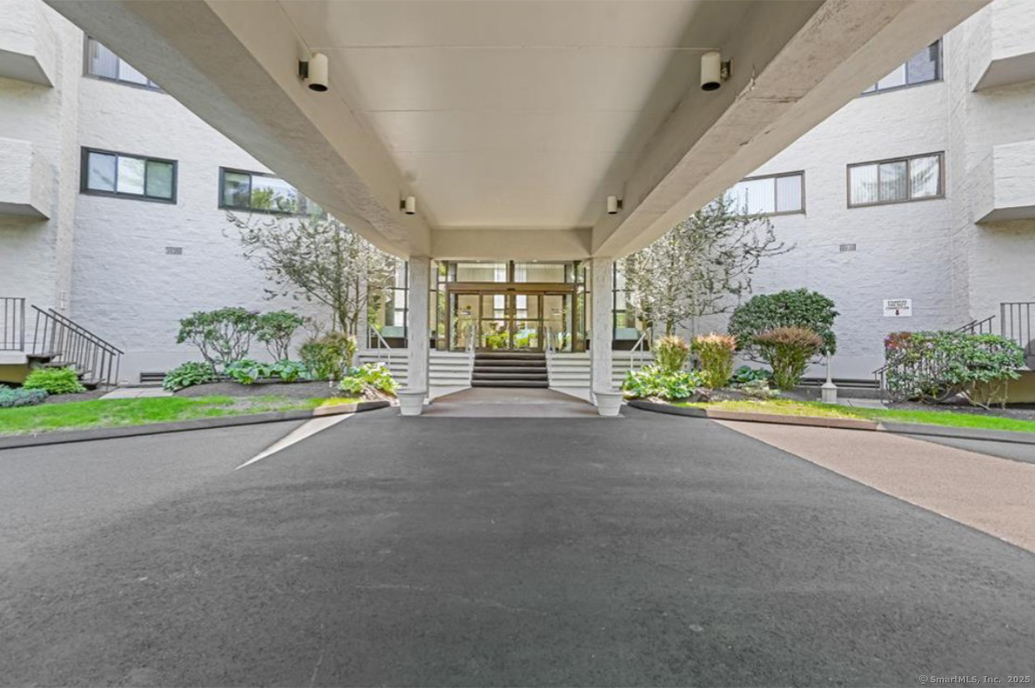 3200 Park Avenue #10A1, Bridgeport, Connecticut image 2