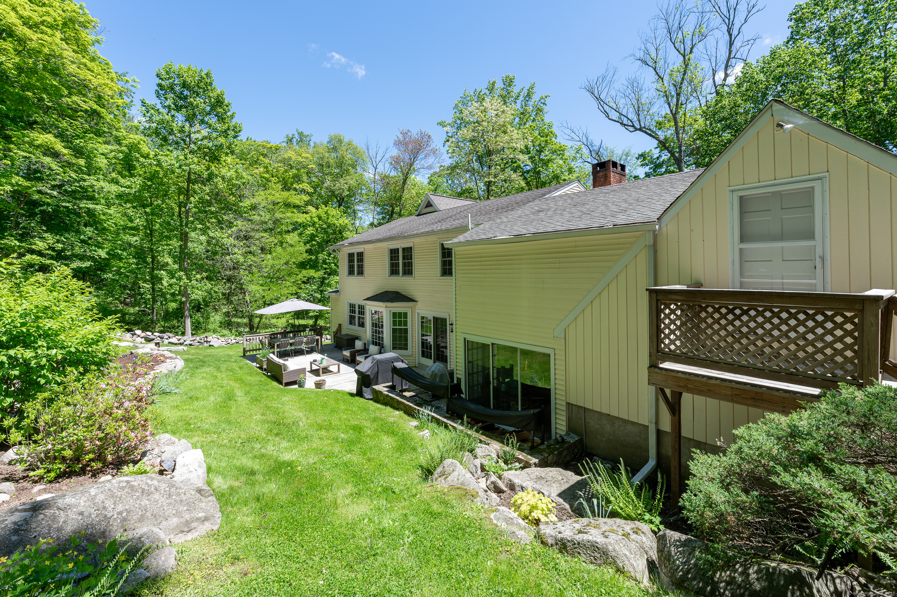 105 Northwood Lane, Stamford, Connecticut image 25