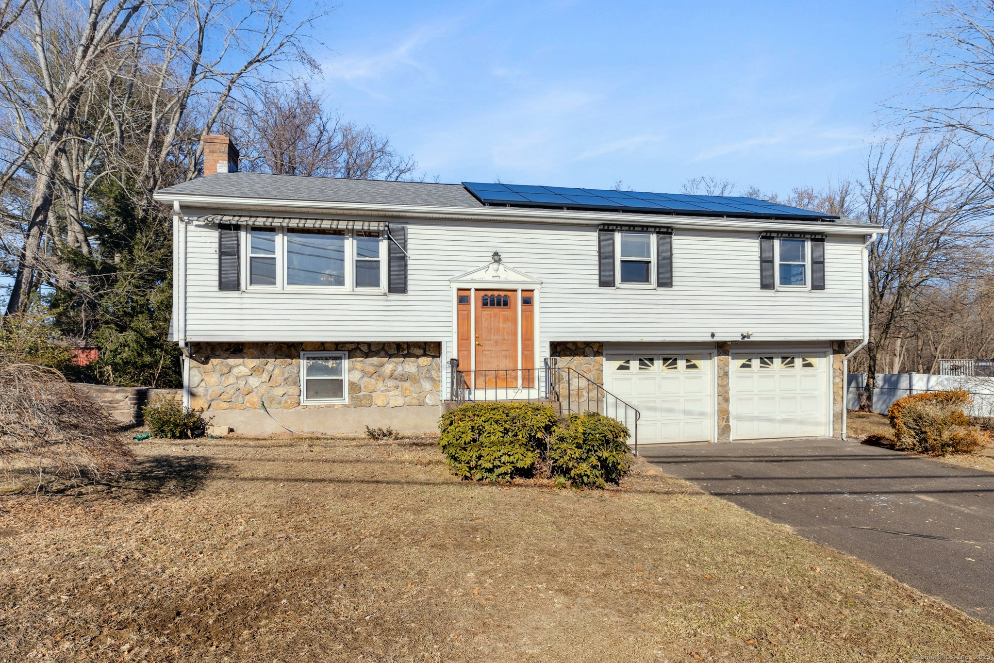 Pleasant Valley Road, South Windsor, Connecticut - 3 Bedrooms  
2 Bathrooms  
7 Rooms - 