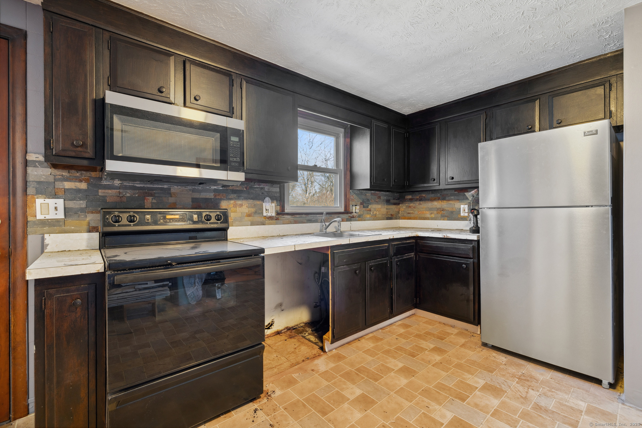 500 Pleasant Valley Road, South Windsor, Connecticut image 9