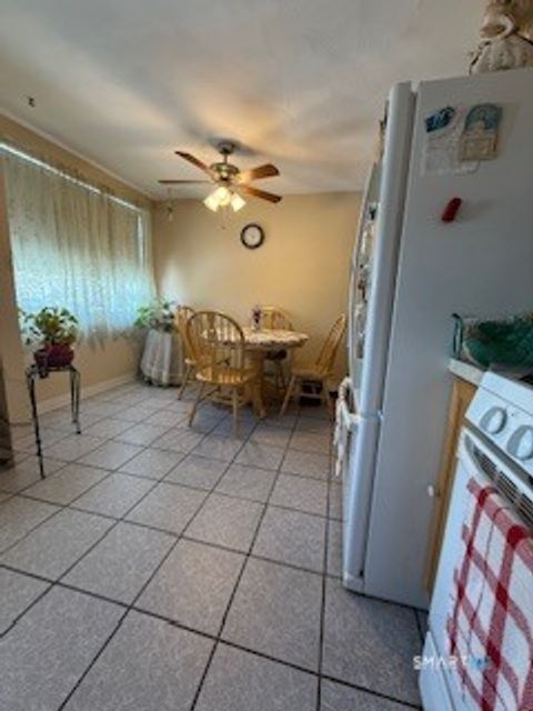 Condo For Sale - 364 Main Street #6<br/> East Haven, CT 06512