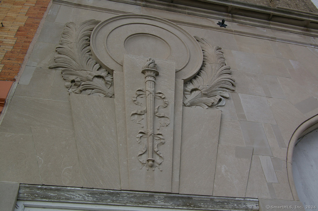 35 Bank Street