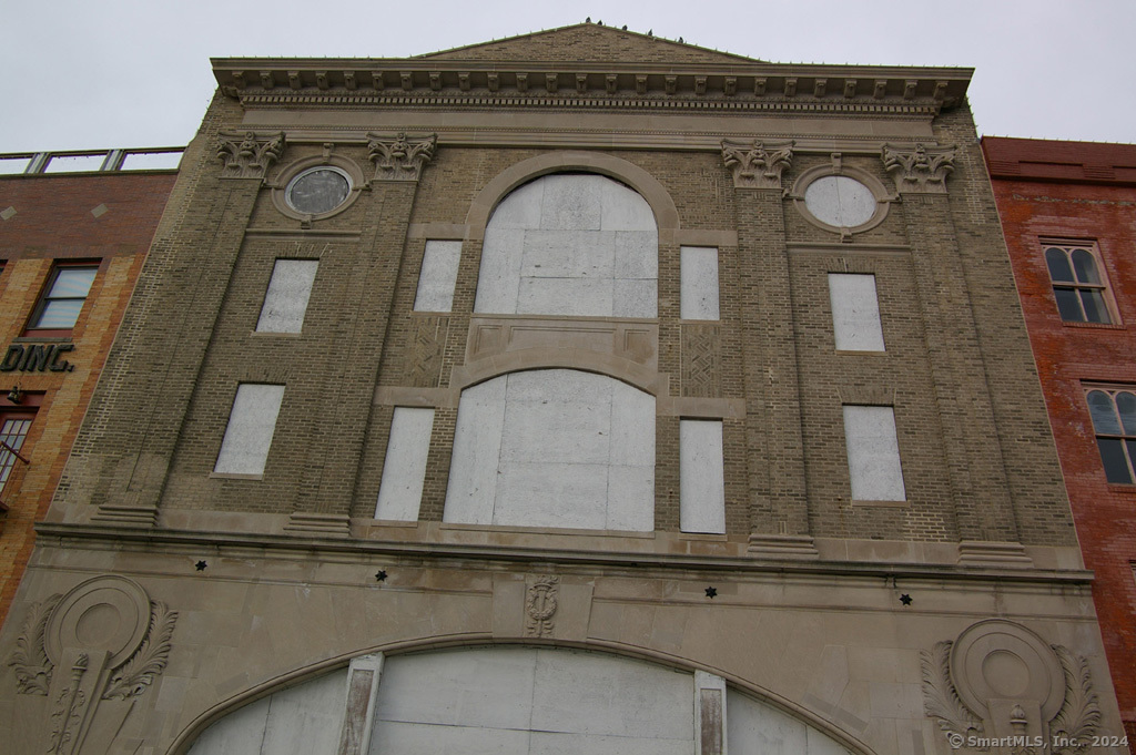 35 Bank Street