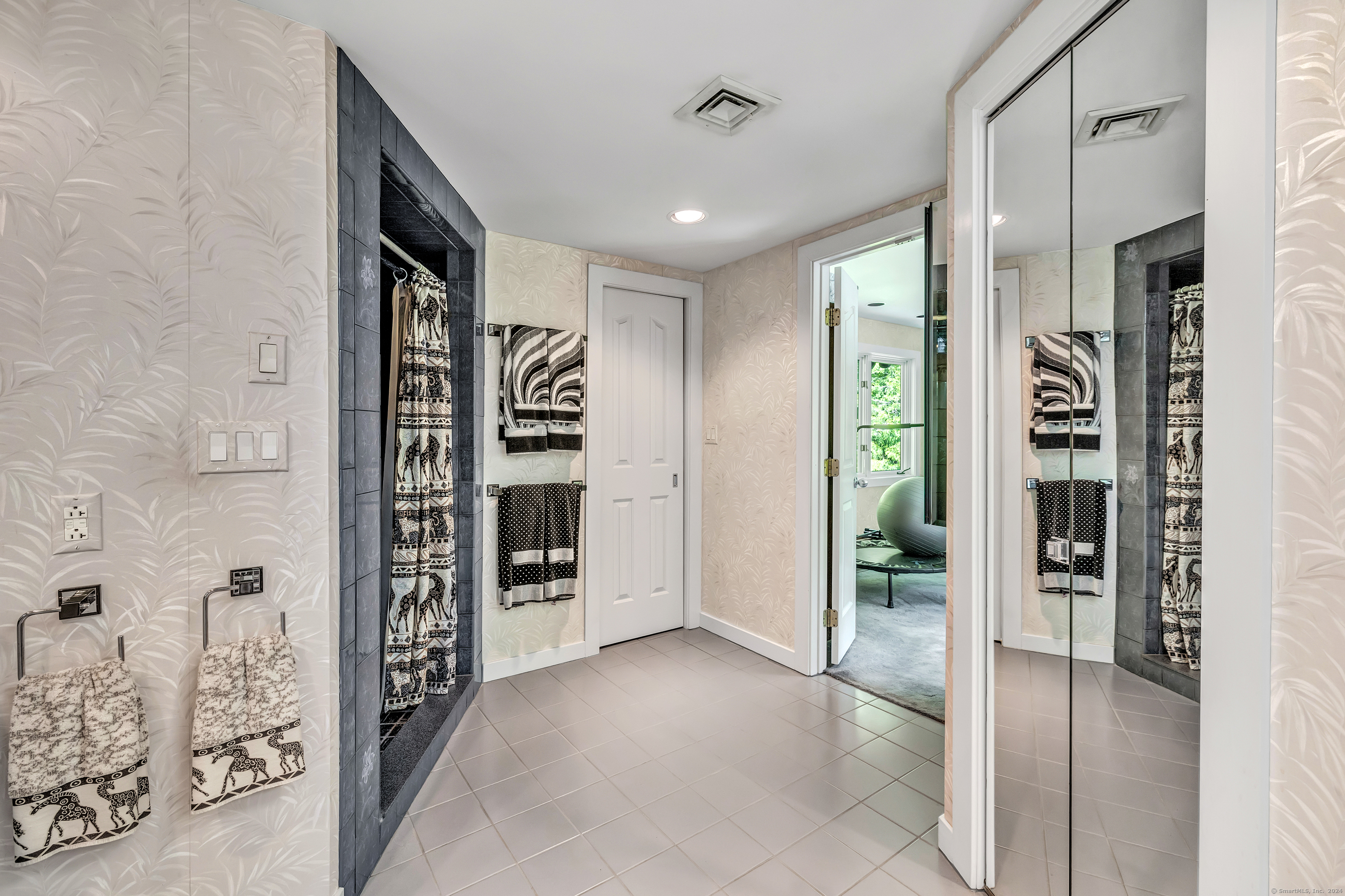24 Roxbury Road, Woodbury, Connecticut image 27