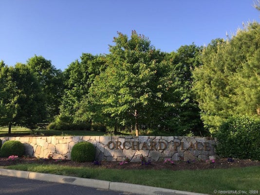 20 ORCHARD ST APT 103, BROOKFIELD, CT 06804 - Image d0b46f2801f2fc76a0227dd0faeb63e6/949494662