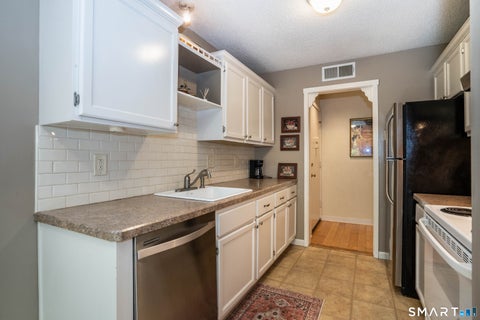 Tiny photo for 25 Mallard Drive #25, Farmington, CT 06001 (MLS # 24201172)