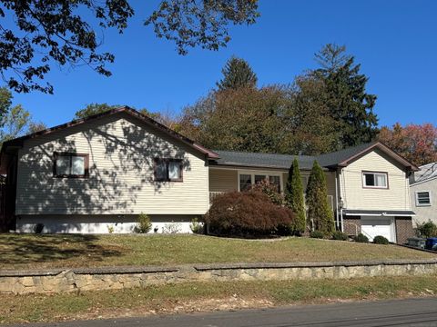 Photo of 11 Linda Drive, Bridgeport, CT 06606 (MLS # 24134332)