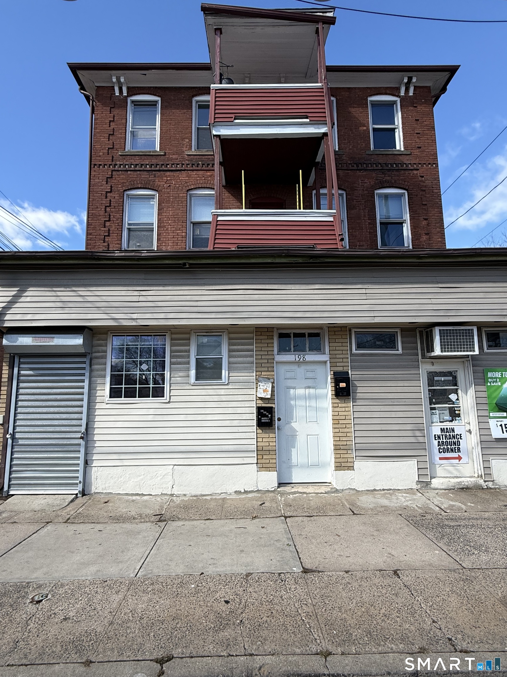 198 Oak Street