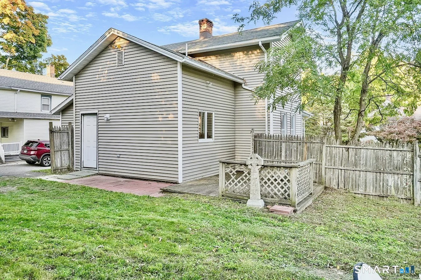 25 Pleasant Street