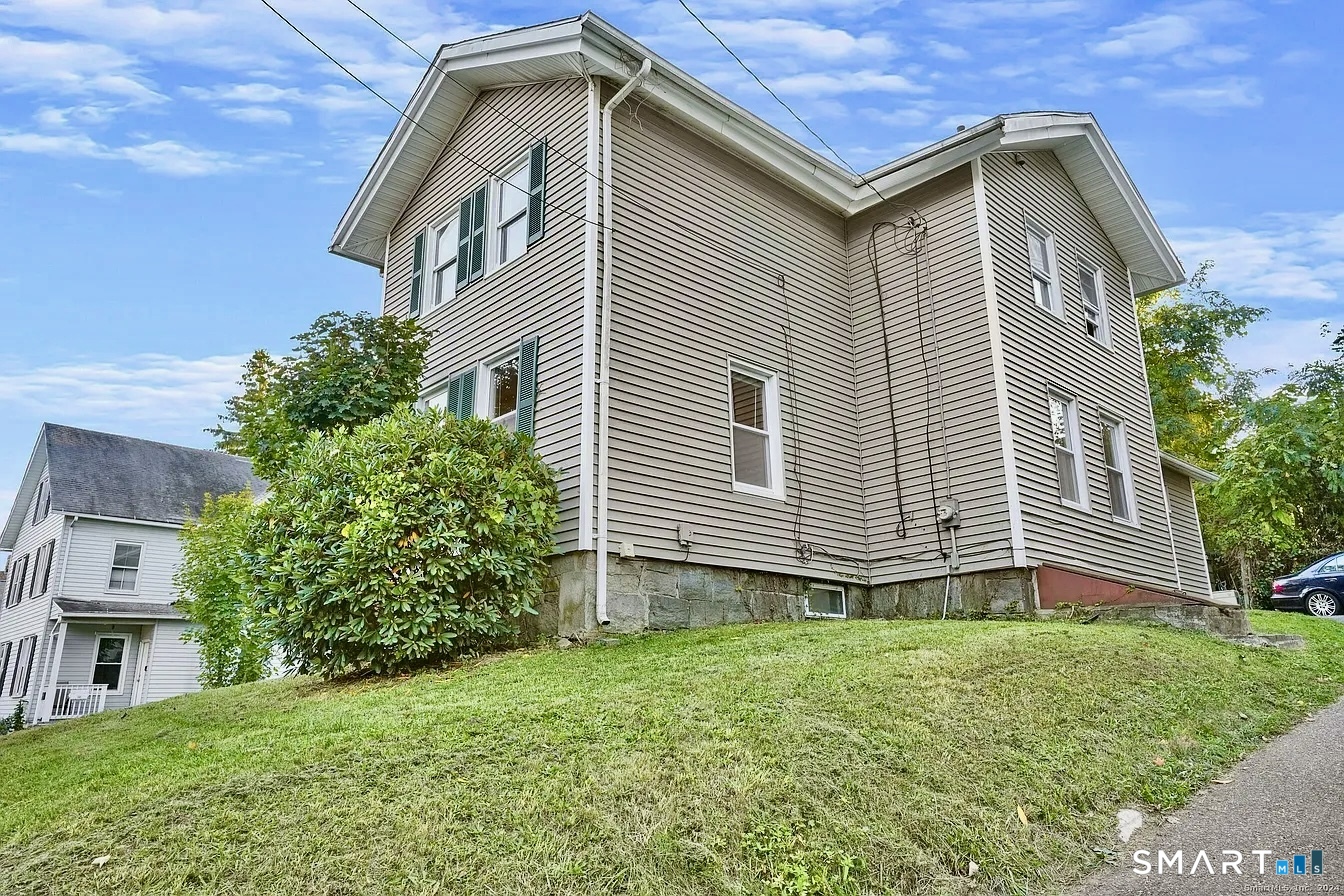 25 Pleasant Street