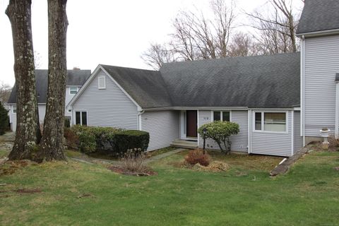 112 Paugassett Lane Unit 112, Shelton, CT 06484 - #: 24087979